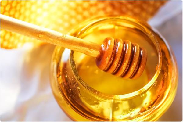 خواص عسل برای زنان شیرده
