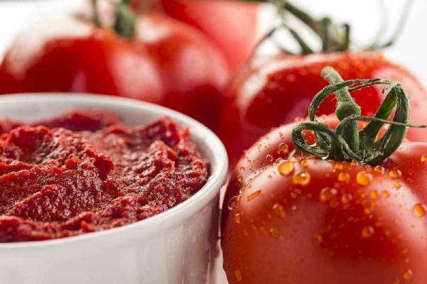 طرز تهیه رب گوجه با چرخ گوشت
